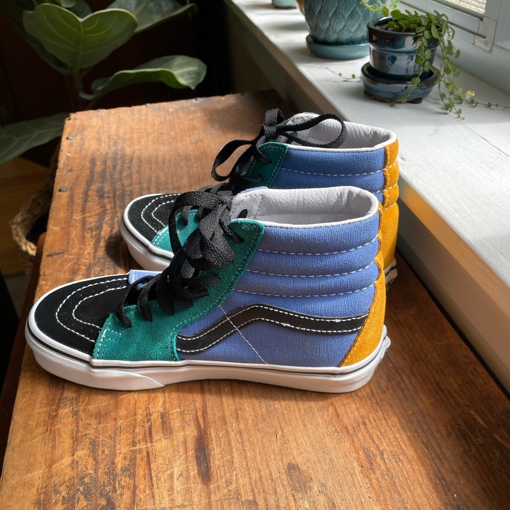 Vans Retro Court, Sk8-Hi, Multi Colored Shoes - Picture 3 of 6